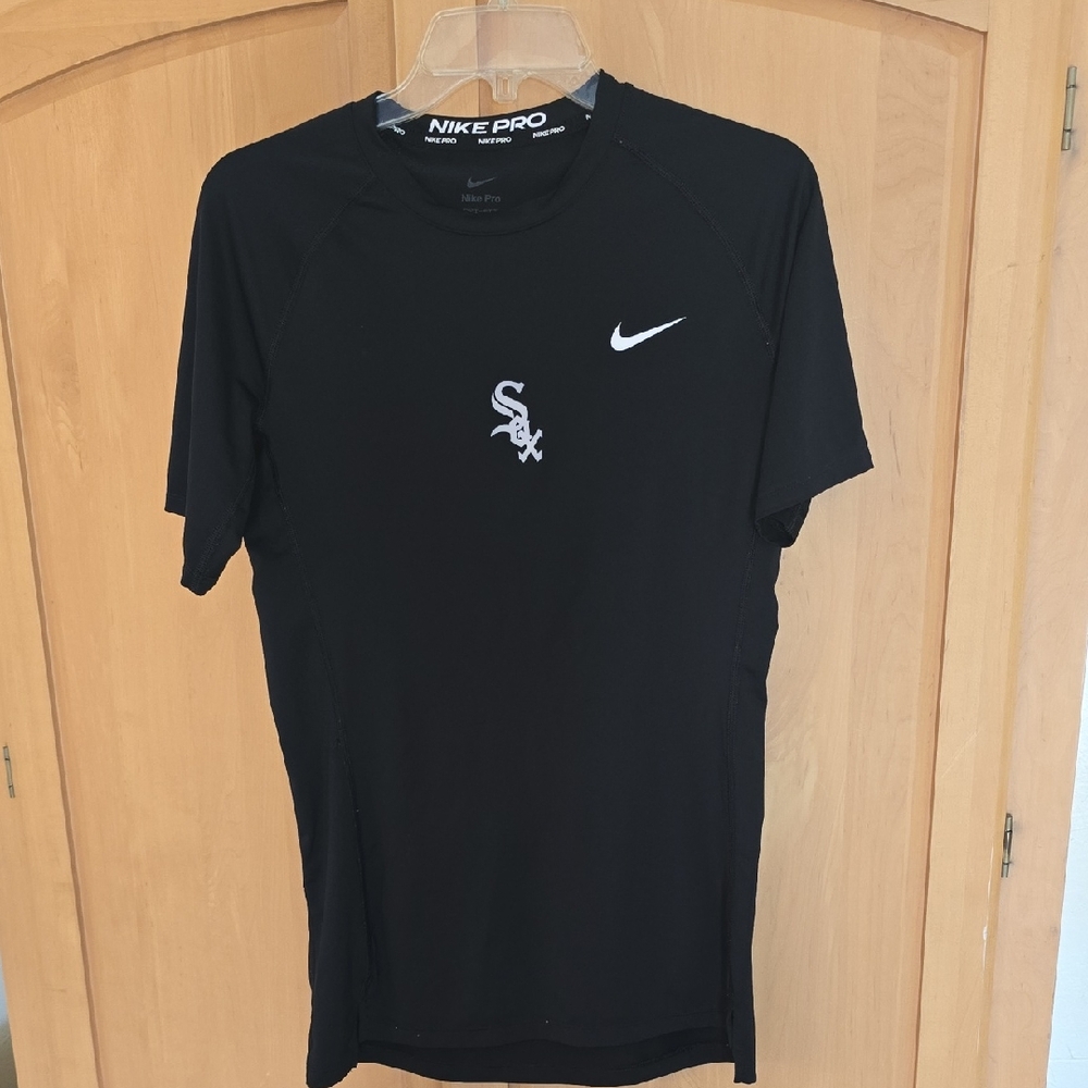 Mens Large Nike Black T-Shirt with Sox White Logo